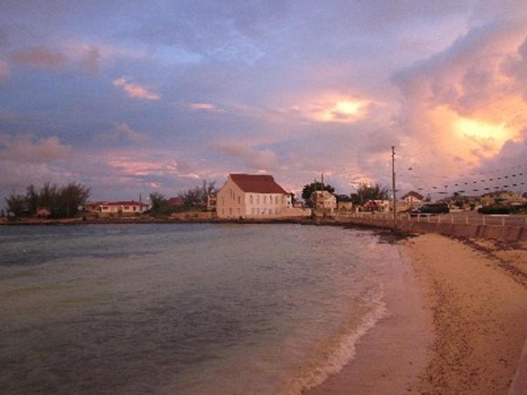 Gumbo Limbo Home Governor's Harbour Exteriör bild